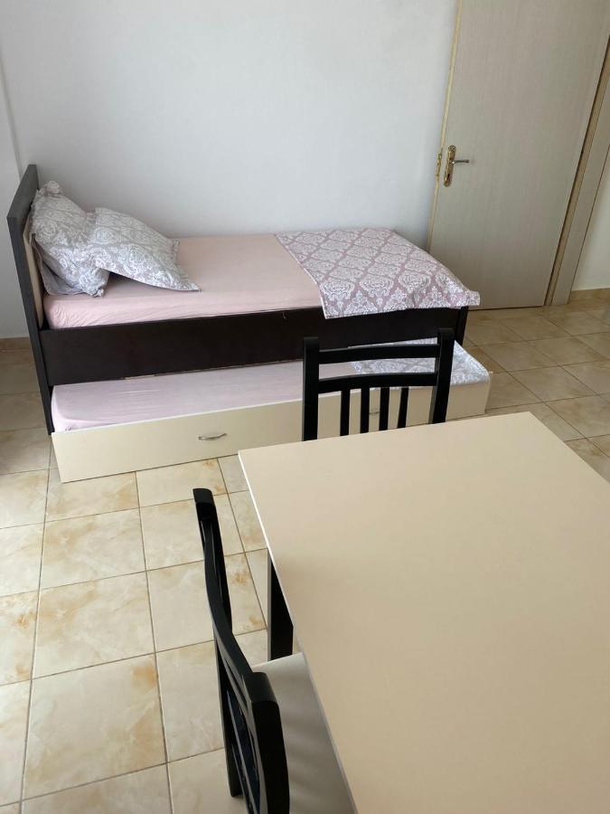 Borsh Apartments Екстер'єр фото