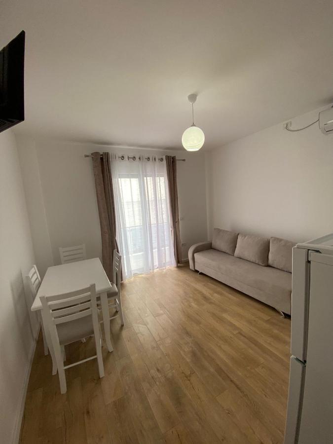 Borsh Apartments Екстер'єр фото